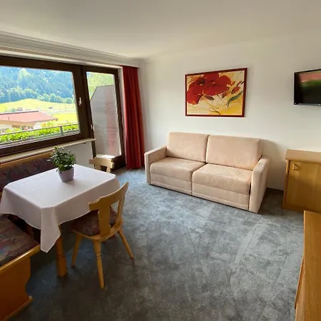 Franglhof Guest house 3*