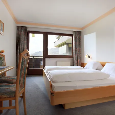 Franglhof Guest house 3*